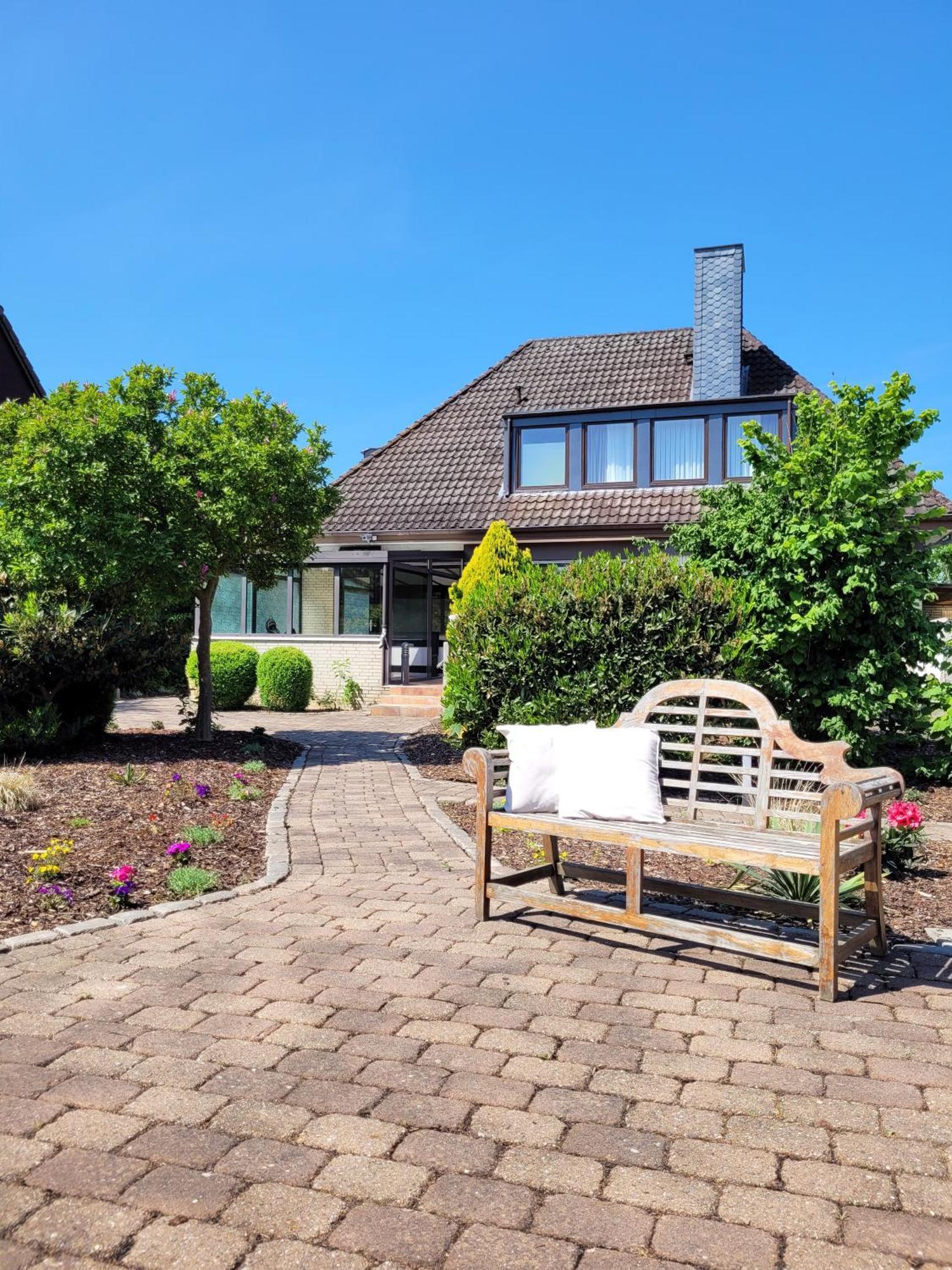 Moderne Maisonette: Strandnahe Mit Garten Apartment